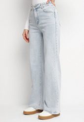 Jasnoniebieskie Casualowe Jeansy o Szerokim Kroju z Wysokim Stanem Sesariela. Niebieskie jeansy Born2be, bez wzorów, z jeansu, eleganckie, z podwyższonym stanem, długie. W wyprzedaży za 101.99 zł.