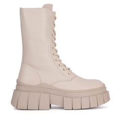 Trapery DeeZee. Brązowe traperki DeeZee, bez wzorów, bez obcasa, bez zapięcia. Za 183.99 zł.