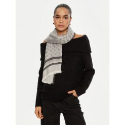 Chusta Guess. Szare chusty Guess, z aplikacjami. Za 269.99 zł.