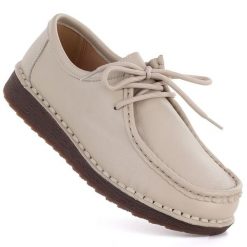 Skórzane półbuty damskie mokasyny sznurowane beżowe Artiker 58C1519. Brązowe mokasyny Artiker, bez wzorów, ze skóry. Za 249.99 zł.