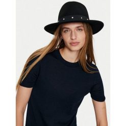 Kapelusz Liu Jo. Czarne kapelusze Liu Jo, bez wzorów. Za 279.99 zł.