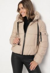 Beżowa Pikowana Kurtka Puffer z Kapturem i Ozdobnymi Taśmami Relania. Żółte kurtki Born2be, l, bez wzorów, z dzianiny, z kapturem. Za 169.99 zł.
