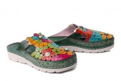 LAURA VITA 0007644 Dorry 22 kaki, klapki damskie. Zielone klapki LAURA VITA, bez wzorów, ze skóry, bez obcasa, bez zapięcia. Za 305.92 zł.