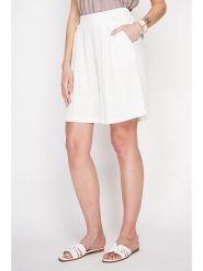 ASSUILI Bermudy w kolorze białym rozmiar: 40. Białe szorty Assuili, bez wzorów. Za 100.99 zł.