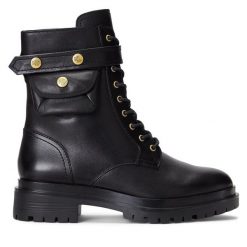 Trapery LAUREN RALPH LAUREN. Czarne traperki Lauren Ralph Lauren, bez wzorów, bez obcasa, bez zapięcia. Za 1,169.00 zł.