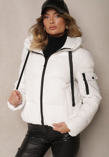 Biała Pikowana Kurtka o Prostym Kroju z Kapturem i Kieszeniami Miriara. Brązowe kurtki Renee, na zimę, l, bez wzorów, z jeansu, eleganckie, z kapturem. Za 139.99 zł.