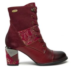 Botki Laura Vita. Czerwone botki LAURA VITA, bez wzorów, bez obcasa, na słupku, bez zapięcia. Za 289.99 zł.