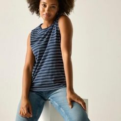 Damski top bez rękawów Fariene Cotton. Niebieskie topy Regatta, bez wzorów, z bawełny, bez kołnierzyka, bez ramiączek. Za 145.00 zł.
