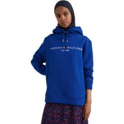 Bluza z kapturem Tommy Hilfiger Fleece Logo Hoody, Kobiety. Niebieskie bluzy Tommy Hilfiger, l, bez wzorów, z bawełny, bez ramiączek, z kapturem. Za 590.00 zł.