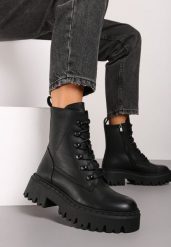 Czarne Masywne Botki Trapery na Platformie w Stylu Militarnym Verola. Czarne botki Born2be, bez wzorów, z dzianiny, eleganckie, bez obcasa, na platformie, bez zapięcia. Za 159.99 zł.