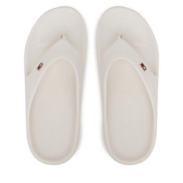 Japonki Tommy Hilfiger. Białe japonki Tommy Hilfiger, bez wzorów. Za 119.99 zł.