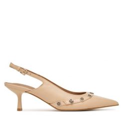 Czółenka Guess. Brązowe czółenka Guess, z aplikacjami, bez obcasa, bez zapięcia. Za 639.99 zł.