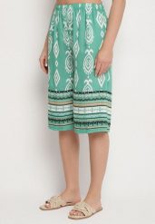 Zielone Szorty z Wysokim Stanem i Wzorem Etno Filanetia. Zielone szorty Born2be, bez wzorów, eleganckie. W wyprzedaży za 33.99 zł.