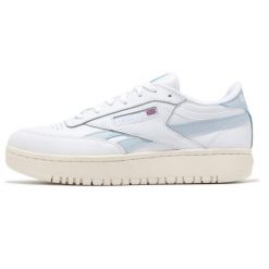 Buty treningowe damskie Reebok Club C Double Revenge. Białe buty treningowe Reebok, bez wzorów, bez zapięcia, Reebok Club. Za 276.00 zł.