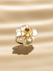DIAMANTA Złoty pierścionek "Fleur flamboyante" z granatem rozmiar: 56. Żółte pierścionki DIAMANTA, z granatem, złote. Za 2,504.95 zł.