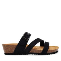 Klapki Geox. Czarne klapki Geox, bez wzorów, bez obcasa, bez zapięcia. Za 379.99 zł.