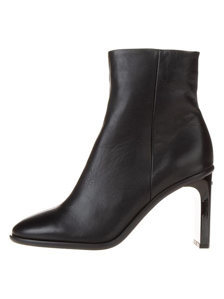 Calvin Klein Skórzane botki w kolorze czarnym rozmiar: 36. Czarne botki Calvin Klein, bez wzorów, eleganckie, bez obcasa, bez zapięcia. Za 291.93 zł.