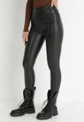 Czarne Legginsy z Imitacji Skóry Butheas. Czarne legginsy Born2be, bez wzorów, z polaru. W wyprzedaży za 59.99 zł.