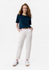 Bawełniane spodnie R-LANA. Białe spodnie materiałowe Volcano, bez wzorów, z bawełny, klasyczne, z standardowym stanem. Za 149.99 zł.