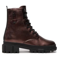 Botki s.Oliver. Brązowe botki S.Oliver, bez wzorów, bez obcasa, na płaskiej podeszwie, bez zapięcia. Za 229.99 zł.