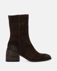 BRĄZOWE BOTKI Z ZAMSZU G006SUTDOBB053. Brązowe botki Venezia, bez wzorów, ze skóry, bez obcasa, bez zapięcia. Za 799.00 zł.
