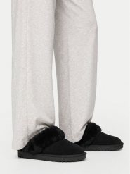 Badura Kapcie EO-MADISON-TS6333-01 Czarny. Czarne kapcie Badura, bez wzorów, ze skóry. Za 159.99 zł.