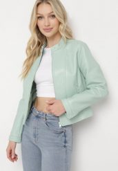 Jasnoniebieska Kurtka Ramoneska z Zapięciem przy Szyi z Ekoskóry Naprena. Niebieskie kurtki Born2be, l, bez wzorów, klasyczne, bez kaptura. Za 79.99 zł.