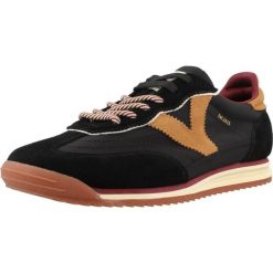 Buty VICTORIA 1158113V Czarny. Czarne buty trekkingowe VICTORIA, bez wzorów, z tkaniny, bez zapięcia, trekkingowe. Za 355.99 zł.