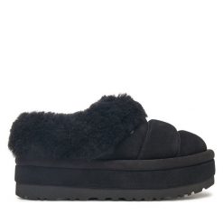 Kapcie Ugg. Czarne kapcie UGG, bez wzorów. Za 719.99 zł.