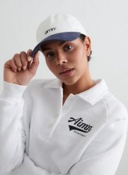 Damska czapka z daszkiem bawełniana regulowana Small Logo złamana biel. Białe czapki z daszkiem AIM'N, bez wzorów, z bawełny, sportowe. Za 47.60 zł.