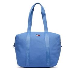 Torebka Tommy Jeans. Niebieskie torebki klasyczne Tommy Jeans, bez wzorów, z jeansu, bez dodatków. Za 329.99 zł.