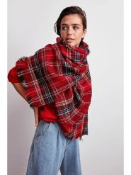 Trendyol Szal w kolorze czerwono-czarnym rozmiar: onesize. Czerwone szaliki i kominy Trendyol, bez wzorów, z materiału. Za 83.03 zł.