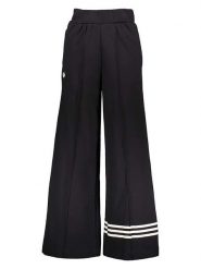 Adidas Spodnie dresowe w kolorze czarnym rozmiar: 32. Czarne spodnie dresowe adidas, bez wzorów, z dresówki. Za 123.53 zł.