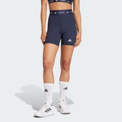 Legginsy TECHFIT Short. Zielone legginsy adidas, bez wzorów, z materiału, sportowe, krótkie. W wyprzedaży za 103.20 zł.