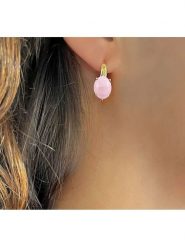 Les Petites Précieuses Pozłacane kolczyki z kwarcem różowym rozmiar: onesize. Różowe kolczyki Les Petites Précieuses, z kwarcem, pozłacane. Za 173.99 zł.