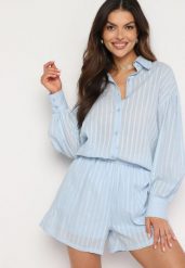 Jasnoniebieski 2-cześciowy Komplet z Szortami i Elegancką Koszulą Alesa. Niebieskie koszule Born2be, m, bez wzorów, eleganckie, bez kołnierzyka, bez ramiączek. Za 209.99 zł.
