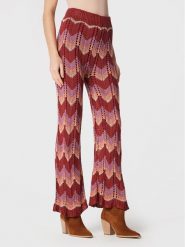 NKN Nekane Spodnie dzianinowe TS.WINA Bordowy Regular Fit. Czerwone spodnie materiałowe NKN Nekane, bez wzorów, z dzianiny. Za 289.99 zł.