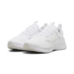 Buty do biegania unisex Retaliate 3 PUMA. Białe buty do biegania Puma, bez wzorów, bez zapięcia, do biegania. Za 299.00 zł.