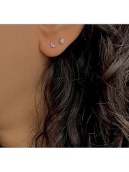 DI GIORGIO Srebrne kolczyki-wkrętki z cyrkoniami rozmiar: onesize. Szare kolczyki DI GIORGIO, z cyrkonią, srebrne. Za 52.99 zł.