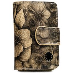 Złoty, pionowy portfel damski ze skóry naturalnej i ekologicznej, zamykany suwakiem i zatrzaskiem - Peterson. Żółte portfele Peterson, bez wzorów, ze skóry. Za 99.00 zł.