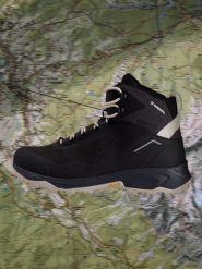 4F Wysokie buty trekkingowe ICE CRACKER z izolacją Primaloft damskie - czarne 38. Czarne buty trekkingowe 4f, na zimę, z nylonu, przed kolano, bez zapięcia. Za 549.99 zł.