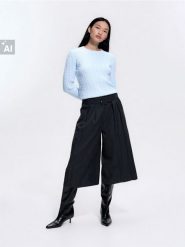 Sweter z domieszką wiskozy - jasnoniebieski. Niebieskie swetry Reserved, l, bez wzorów, z dzianiny, bez ramiączek. Za 99.99 zł.