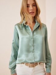 Happiness Istanbul Koszula w kolorze miętowym rozmiar: 36. Niebieskie koszule Happiness Istanbul, bez wzorów, bez kołnierzyka, bez ramiączek. Za 70.45 zł.