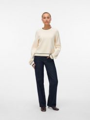 Vero Moda Sweter w kolorze kremowym rozmiar: M. Brązowe swetry Vero Moda, m, bez wzorów, z materiału, bez ramiączek. Za 100.99 zł.