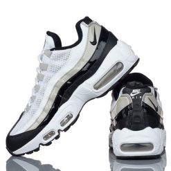 Buty Sportowe Damskie Nike Air Max 95. Czerwone buty sportowe lifestyle Nike, bez wzorów, eleganckie, bez zapięcia, nike air max. Za 487.50 zł.
