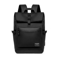 Plecak Softee Bennett. Czarne plecaki Softee, bez wzorów, bez dodatków. Za 223.99 zł.