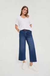 Jeansy z szerokimi nogawkami niebieskie. Niebieskie jeansy MOODO, xxl, bez wzorów, z bawełny. Za 149.99 zł.