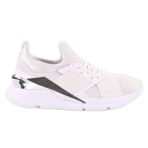 Buty do chodzenia damskie Puma Muse X5. Białe buty treningowe Puma, bez wzorów, z materiału, bez zapięcia, trekkingowe. Za 428.00 zł.