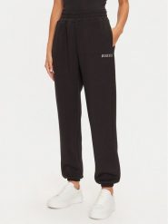Guess Spodnie dresowe Cecilia V4BB13 K7UW2 Czarny Regular Fit. Czarne spodnie dresowe Guess, z aplikacjami, z dresówki. Za 209.99 zł.