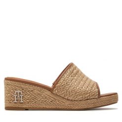 Espadryle Tommy Hilfiger. Brązowe espadryle Tommy Hilfiger, bez wzorów, bez obcasa. Za 519.99 zł.